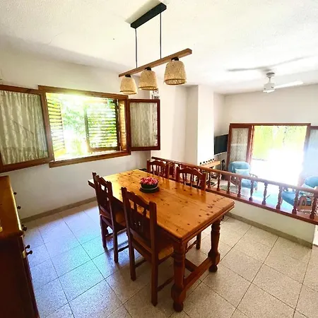 Holiday home Super Agradable Con Piscina En Urbanizacion Frente A La Playa *