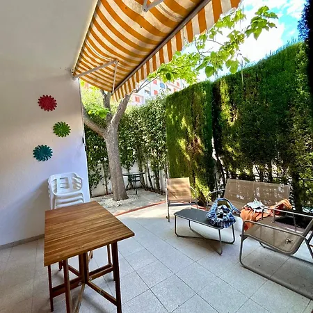 Holiday home Super Agradable Con Piscina En Urbanizacion Frente A La Playa